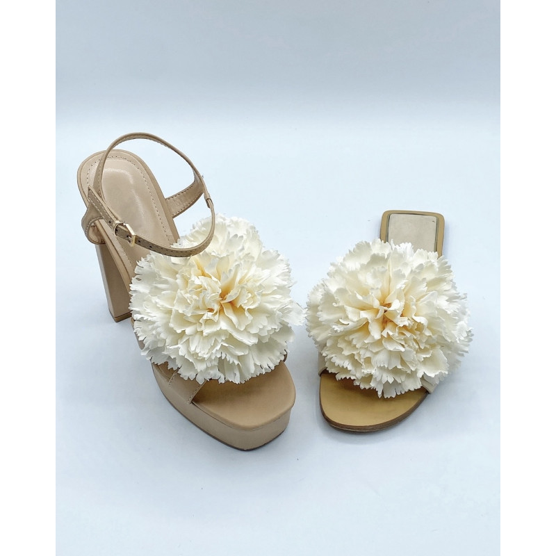 CARRIE Ivory Shoes Clips