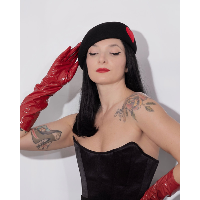 HEART Beret Black/Red