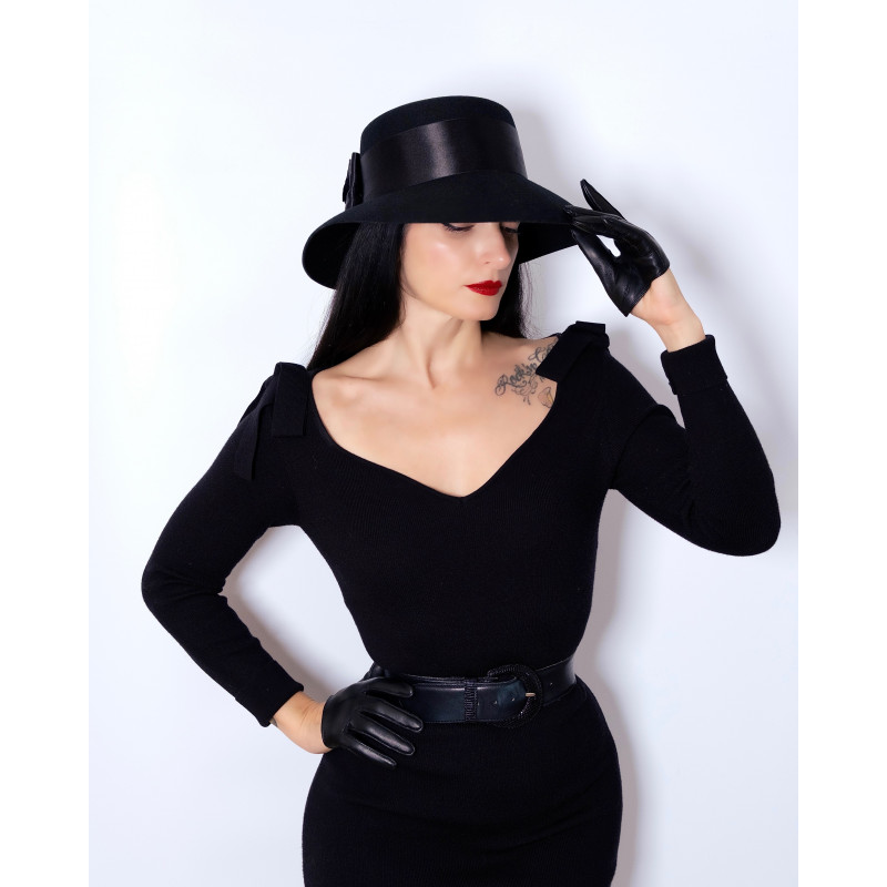 HOLLY Silky Black Hat